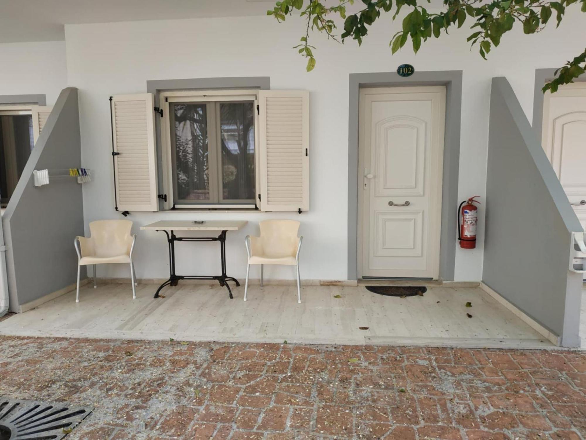 Milto'S Studios Parga Exterior photo